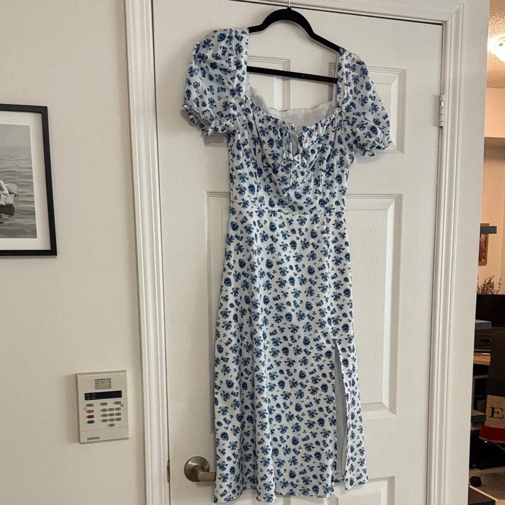 Amazon Blue and White Floral Midi Dress - Picture 1 of 2